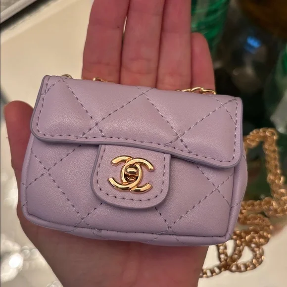 Chanel VIP Mini Bag - Picture 6 of 7